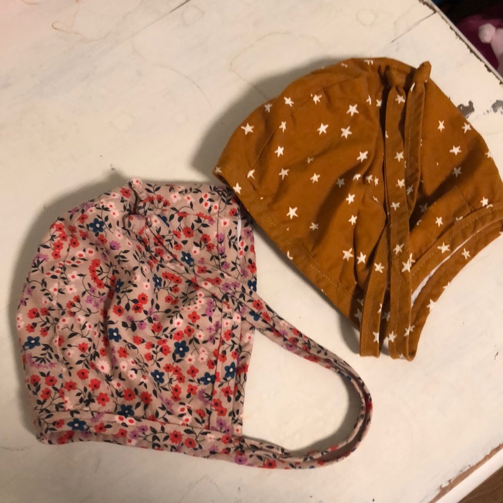 Pair of Bonnets